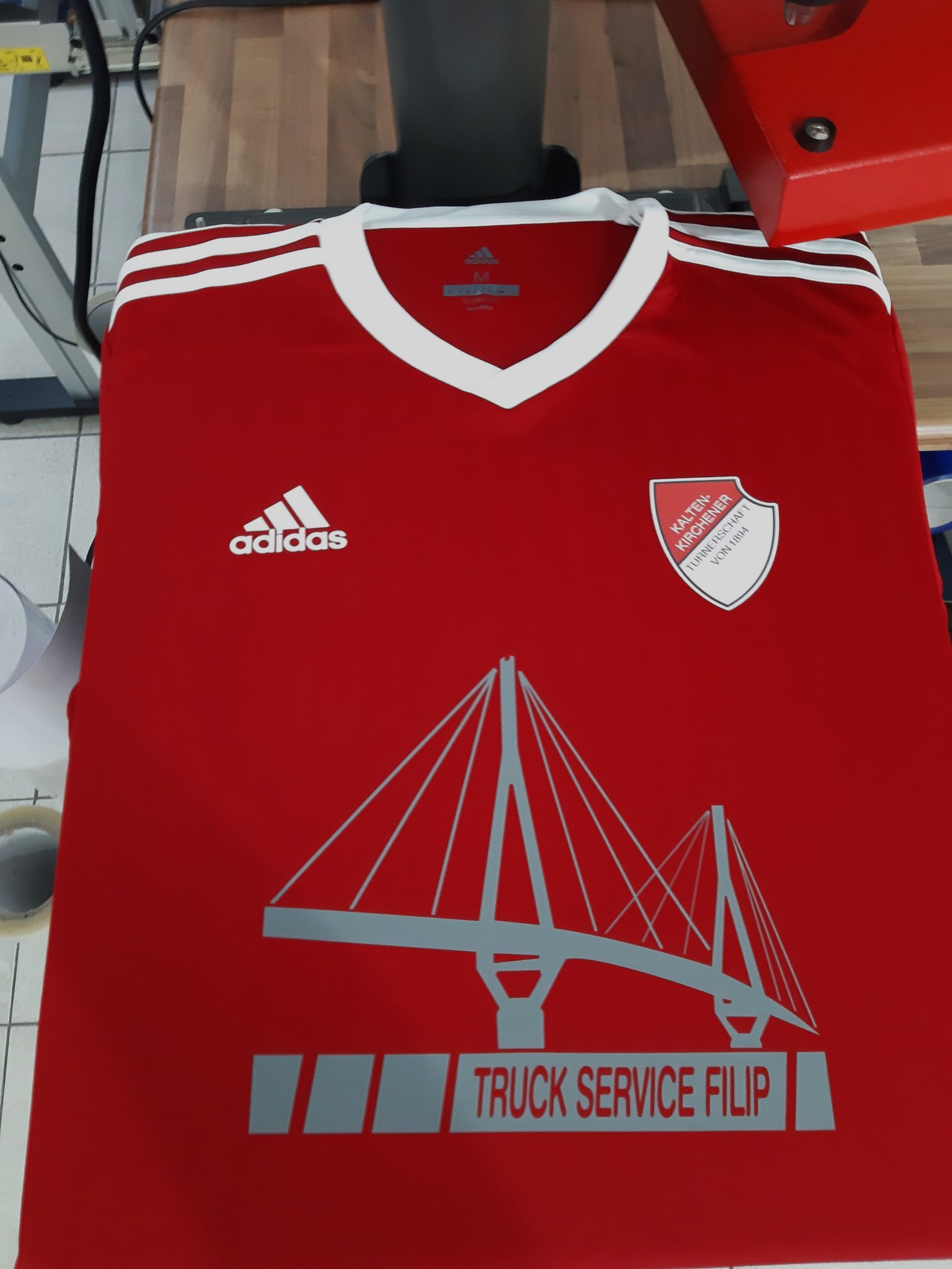 Trikots Beflocken und bedrucken von Textilien in Kaltenkirchen